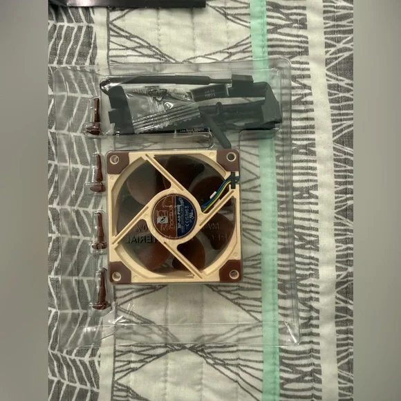 Noctua NF-A8 PWM 80mm Premium Quiet Cooling Fan - 4 Pin Connector - Picture 7 of 9